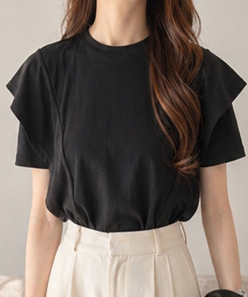 Amulet(アミュレット)の「シンプルコーデに華やぎを添えるデザイン ラッフルフリルスリーブTシャツ(Tシャツ/カットソー・レディース・ホワイト/ブラック・FREE)」の16枚目の写真