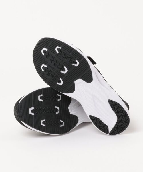 CONVERSE(コンバース)の「converse コンバース CAVESTAR SLIT SLIDE SNEAKER SANDAL レディースシューズ(ケイブスタースリットスライドスニーカーサンダル)(サンダル・レディース・ホワイト/ブラック/ブラック×ブラック・23.0cm/23.5cm/24.0cm/24.5cm/25.0cm)」の5枚目の写真