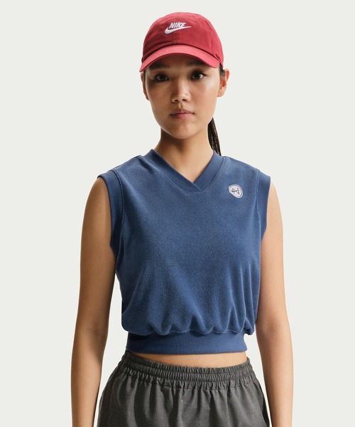 NIKE(ナイキ)の「NIKE W NSW CHLL TRRY TWL TANK IF0574(タンクトップ・メンズ・ホワイト/ネイビー・S/M)」の2枚目の写真