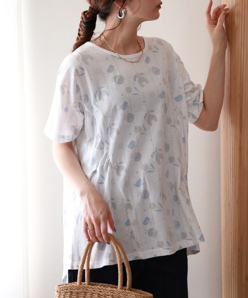 Emago(イマゴ)の「EMAGO 花オパールプリントフレアT 半袖(Tシャツ/カットソー・レディース・ホワイト・FREE)」の2枚目の写真