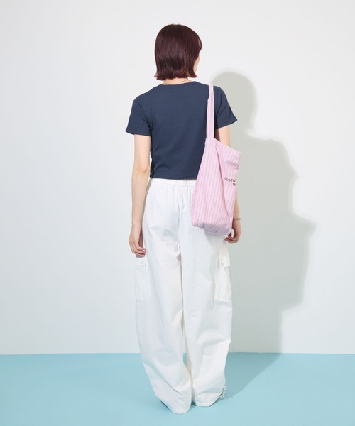 ABYS（アビス）の「すっきり細見え。ヘンリーネックリブ半袖Tシャツ / ショート丈（Tシャツ/カットソー・レディース・ネイビー/グレー/レッド・FREE）」の20枚目の写真