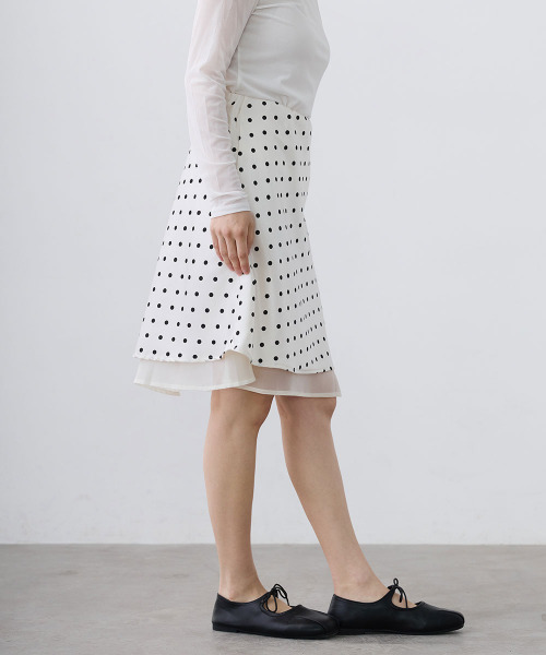 Mirette(ミレット)の「シアードットレイヤードミディスカート / Sheer Dot Layered Midi Skirt(スカート・レディース・ホワイト/ブラック・MEDIUM/SMALL/LARGE)」の4枚目の写真