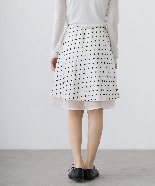 Mirette(ミレット)の「シアードットレイヤードミディスカート / Sheer Dot Layered Midi Skirt(スカート・レディース・ホワイト/ブラック・MEDIUM/SMALL/LARGE)」の12枚目の写真