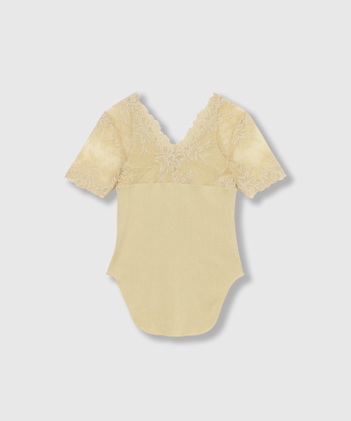 THINGS THAT MATTER(シングス ザット マター)の「SWITCHING LACE RIB TOPS / スイッチング レース リブ トップス(Tシャツ/カットソー・レディース・イエロー/ホワイト×ブラック/ブラック・FREE)」の5枚目の写真