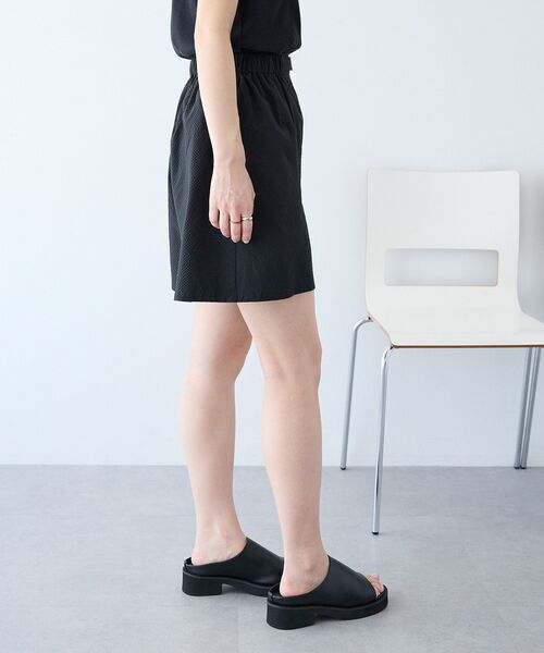 CRAFT STANDARD BOUTIQUE（クラフトスタンダードブティック）の「吸水速乾/UVカット シアサッカーショートパンツ（その他パンツ・レディース・ブラック/ブラウン・FREE）」の12枚目の写真