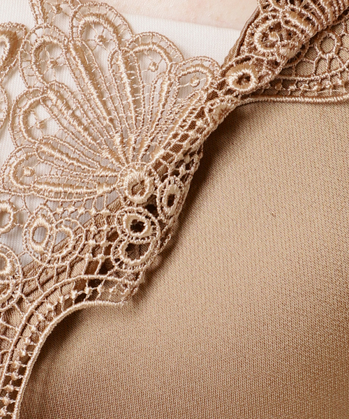 The Loom(ザ ルーム)の「The Loom/ザ ルーム LACE CAMISOLE TOP キャミソール(キャミソール・レディース・ベージュ/ブラック・SMALL)」の5枚目の写真