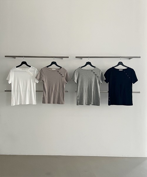 4INT.(フォイント)の「無地 アシンメトリー 斜線 ボタン 半袖 Tシャツ(Tシャツ/カットソー・レディース・モカ/グレー/ブラック/ホワイト・FREE)」の12枚目の写真