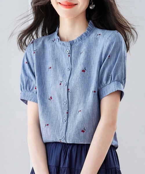 ONEP STAR(ワンピスター)の「さくらんぼ柄フリル襟パフスリーブブラウス(シャツ/ブラウス・レディース・ホワイト/カーキ/ピンク/ブルー・MEDIUM/LARGE/X-LARGE)」の3枚目の写真