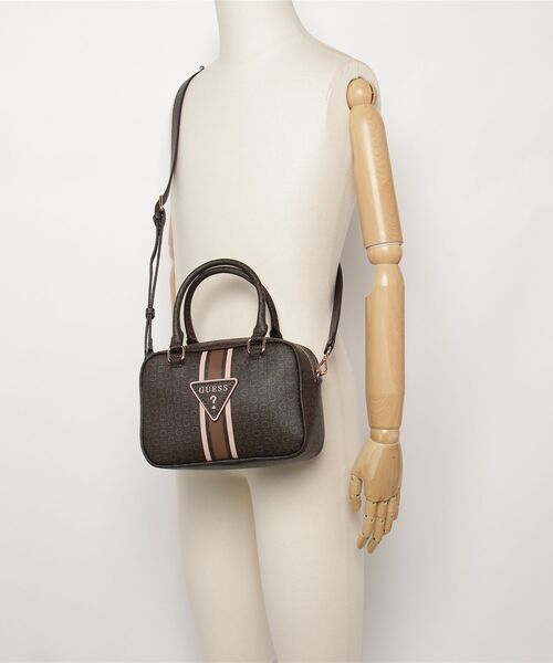 Guess(ゲス)の「TABITHA Box Satchel ショルダーバッグ(ショルダーバッグ・レディース・ホワイト/ナチュラル/ブラック・ONE SIZE)」の17枚目の写真