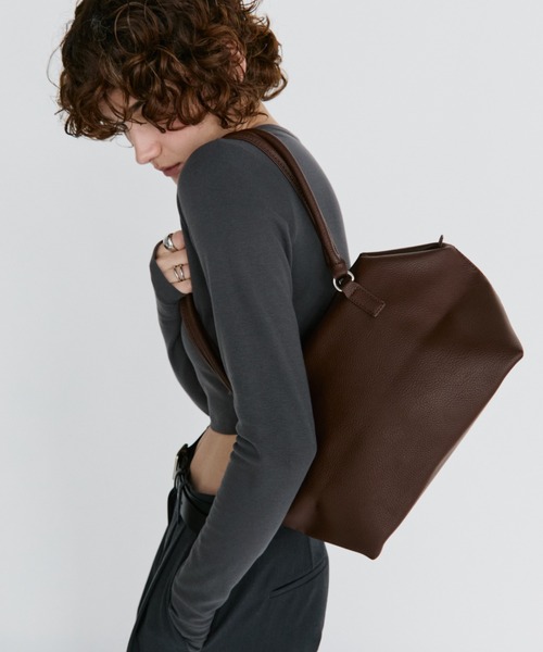 arholiday.standard（エーアールホリデースタンダード）の「soft smooth long handle boston bag / ソフトスムースロングハンドルボストン（ボストンバッグ・レディース・ブラック/ブラウン・FREE）」の5枚目の写真