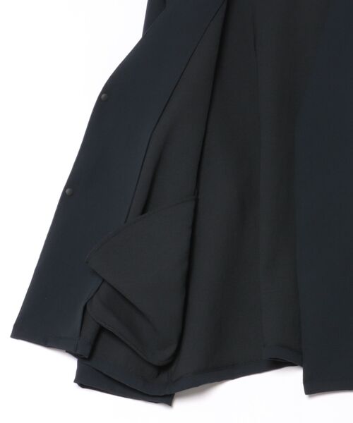 ZUCCa(ズッカ)の「TOUSJOURS(カーディガン/ボレロ・レディース・ベージュ/ネイビー・X-LARGE/M size)」の5枚目の写真