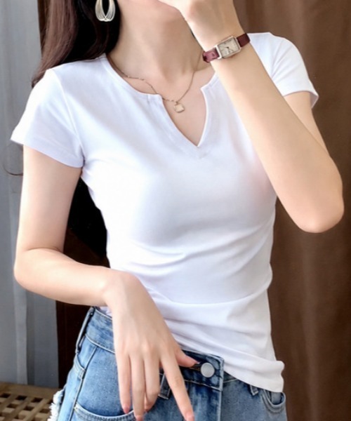 NANEA(ナネア)の「スリットヘンリータイトTシャツ(Tシャツ/カットソー・レディース・ブラック/ホワイト・MEDIUM/SMALL)」の2枚目の写真