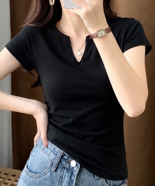 NANEA(ナネア)の「スリットヘンリータイトTシャツ(Tシャツ/カットソー・レディース・ブラック/ホワイト・MEDIUM/SMALL)」の7枚目の写真