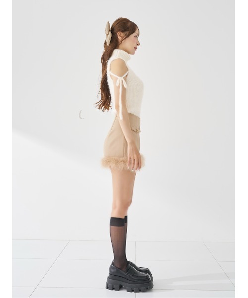 Darich(ダーリッチ)の「ポイントエアリーフェザーショートパンツ(その他パンツ・レディース・ブラック/ピンクベージュ/ベージュ・M/S)」の6枚目の写真