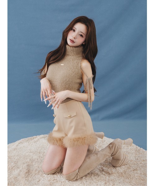 Darich(ダーリッチ)の「ポイントエアリーフェザーショートパンツ(その他パンツ・レディース・ブラック/ピンクベージュ/ベージュ・M/S)」の15枚目の写真