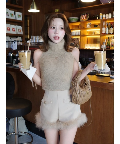 Darich(ダーリッチ)の「ポイントエアリーフェザーショートパンツ(その他パンツ・レディース・ブラック/ピンクベージュ/ベージュ・M/S)」の16枚目の写真