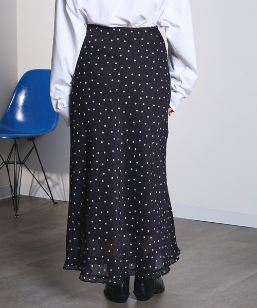 ROSE BUD（ローズバッド）の「PRINTED NARROW SKIRT（スカート・レディース・ベージュ/バーガンディー/ブラック・ONE SIZE）」の14枚目の写真