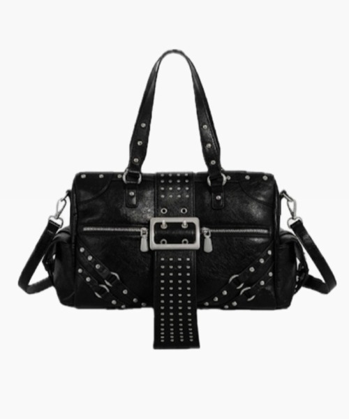 Chikashitsu +(チカシツプラス)の「【Chikashitsu +】studs leather belt bag / 【チカシツプラス】スタッズフェイクレザーベルトバッグ(ショルダーバッグ・メンズ・ブラック・ONE SIZE)」の6枚目の写真