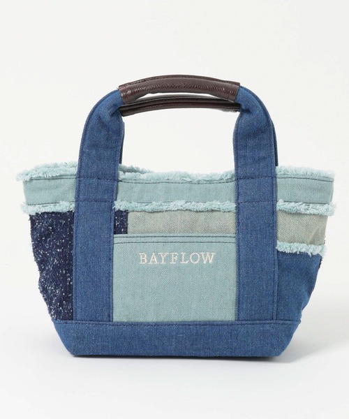BAYFLOW（ベイフロー）の「[500mlペットボトル収納可]Sサイズデニム切替ロゴトート（トートバッグ・レディース・ブルー/ブラック・FREE）」の6枚目の写真