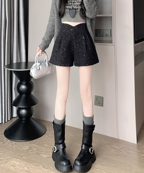 GLAMOROUS JANE（グラマラスジェーン）の「ハイウエストラメショートパンツ（その他パンツ・レディース・グレー/ブラック・M/L）」の8枚目の写真