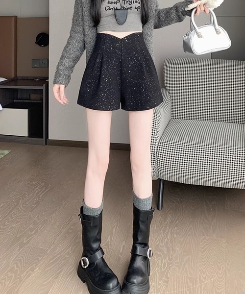 GLAMOROUS JANE（グラマラスジェーン）の「ハイウエストラメショートパンツ（その他パンツ・レディース・グレー/ブラック・M/L）」の9枚目の写真