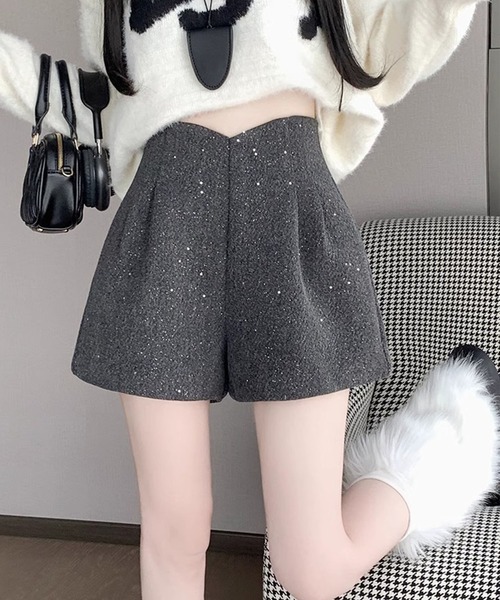 GLAMOROUS JANE（グラマラスジェーン）の「ハイウエストラメショートパンツ（その他パンツ・レディース・グレー/ブラック・M/L）」の11枚目の写真