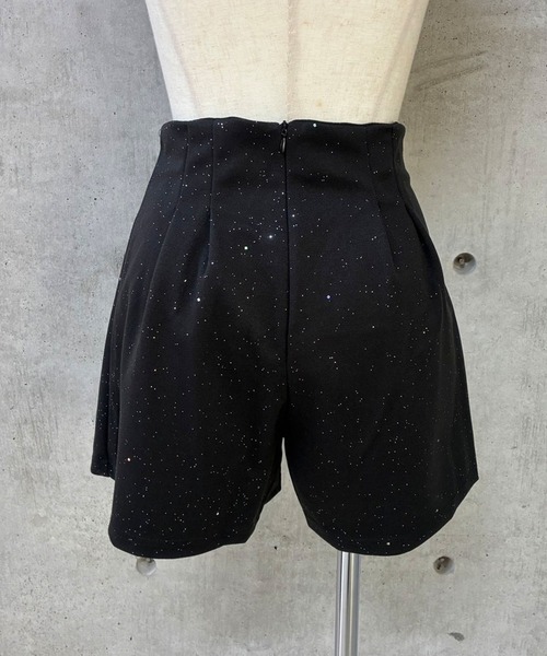 GLAMOROUS JANE（グラマラスジェーン）の「ハイウエストラメショートパンツ（その他パンツ・レディース・グレー/ブラック・M/L）」の19枚目の写真