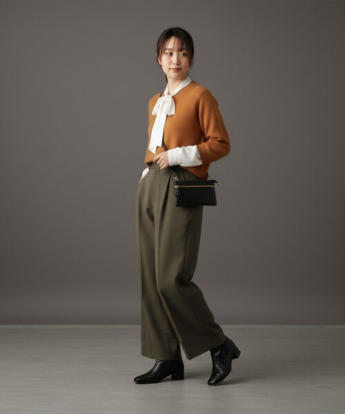 COOCO(クーコ)の「【牛革】シュリンクレザーウォレットショルダーバッグ(ショルダーバッグ・レディース・グレー/オフホワイト/レッド系/グリーン/ブルー/ブラック・FREE)」の20枚目の写真