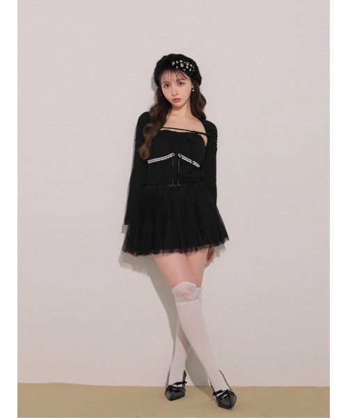 M me eme(エムミーエメ)の「Double strap ribbon pointed mules(eme11124)(その他シューズ・レディース・アイボリー/ブラック・L/M/S)」の13枚目の写真