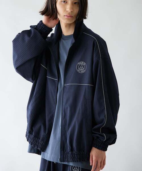 PARIS SAINT-GERMAIN(パリサンジェルマン)の「【Paris Saint-Germain / パリ・サン=ジェルマン】 JP PIPING TOP STRIPE(その他アウター・メンズ・ベージュ/ブラック/ネイビー・SMALL/MEDIUM/LARGE/X-LARGE)」の3枚目の写真