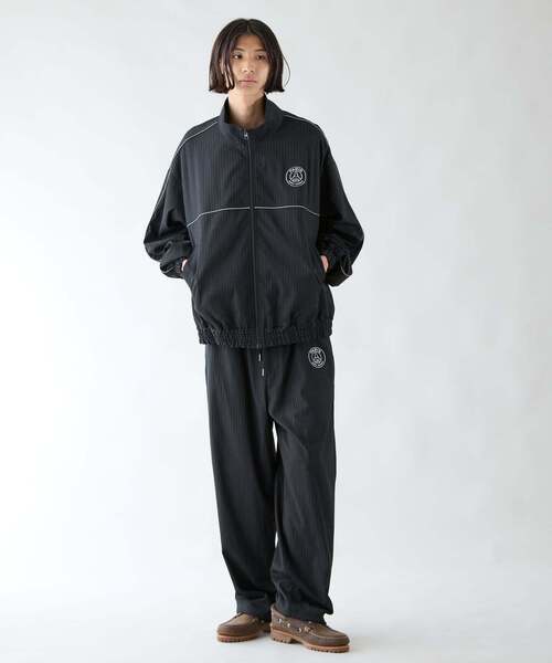 PARIS SAINT-GERMAIN(パリサンジェルマン)の「【Paris Saint-Germain / パリ・サン=ジェルマン】 JP PIPING TOP STRIPE(その他アウター・メンズ・ベージュ/ブラック/ネイビー・SMALL/MEDIUM/LARGE/X-LARGE)」の8枚目の写真
