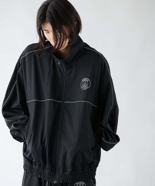 PARIS SAINT-GERMAIN(パリサンジェルマン)の「【Paris Saint-Germain / パリ・サン=ジェルマン】 JP PIPING TOP STRIPE(その他アウター・メンズ・ベージュ/ブラック/ネイビー・SMALL/MEDIUM/LARGE/X-LARGE)」の11枚目の写真