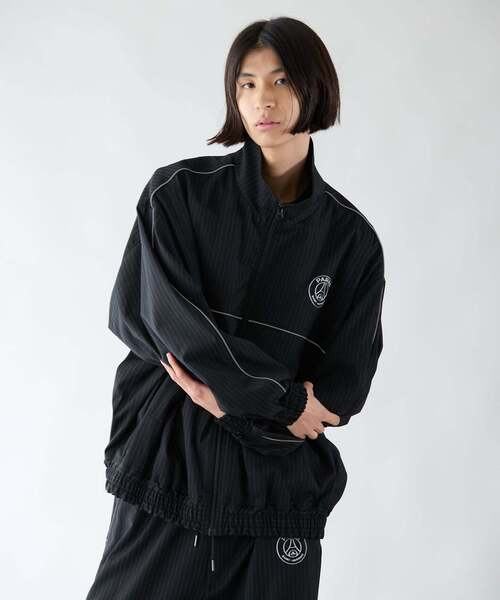 PARIS SAINT-GERMAIN(パリサンジェルマン)の「【Paris Saint-Germain / パリ・サン=ジェルマン】 JP PIPING TOP STRIPE(その他アウター・メンズ・ベージュ/ブラック/ネイビー・SMALL/MEDIUM/LARGE/X-LARGE)」の18枚目の写真