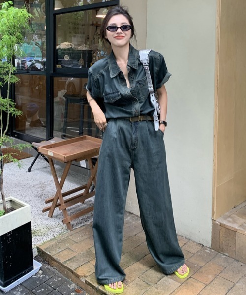 Aelina(エリナ)の「レギュラーカラーデニムシャツ&ワイドデニムパンツセットアップ(セットアップ・レディース・ブルー・S/M)」の11枚目の写真