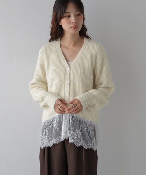 La-gemme(ラジェム)の「裾レース Vネック ニットカーディガン/レイヤード風/フェミニン(カーディガン/ボレロ・レディース・モカ/グレー/アイボリー/ブラック・フリー)」の6枚目の写真