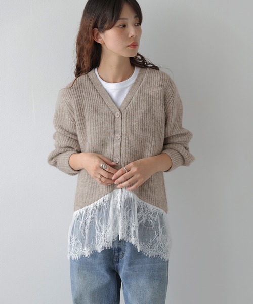La-gemme(ラジェム)の「裾レース Vネック ニットカーディガン/レイヤード風/フェミニン(カーディガン/ボレロ・レディース・モカ/グレー/アイボリー/ブラック・フリー)」の17枚目の写真
