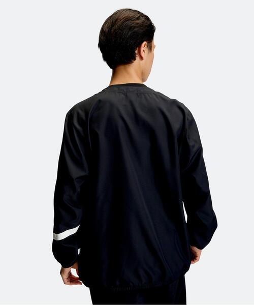 UNDER ARMOUR(アンダーアーマー)の「UA Vネック ロングスリーブ ジャケット(ベースボール/メンズ)(その他アウター・メンズ・ブラック・S/M/L/2XL/XL/3XL)」の2枚目の写真