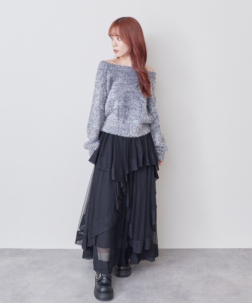 archives(アルシーヴ)の「MIXラメフェザーオフショルニットプルオーバー(ニット/セーター・レディース・ブラウン/ネイビー/ピンクベージュ/グレー・MEDIUM)」の8枚目の写真