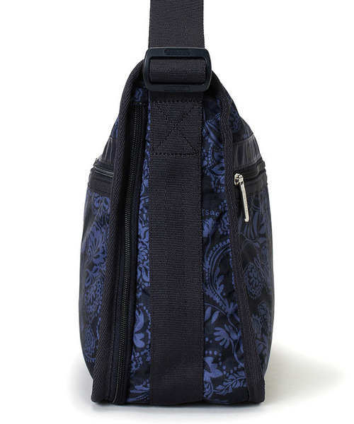 LeSportsac（レスポートサック）の「DELUXE EVERYDAY BAG ボーホーペイズリーネイビー（ショルダーバッグ・レディース・ブルー・FREE）」の2枚目の写真