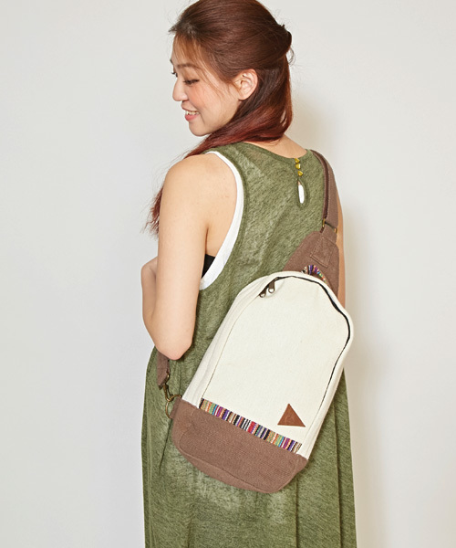 チャイハネ（チャイハネ）の「【チャイハネ】ヒマールワンショルダー / ボディバッグ（ボディバッグ/ウエストポーチ・メンズ・カーキ/ネイビー/ナチュラル/ブラウン・FREE）」の18枚目の写真