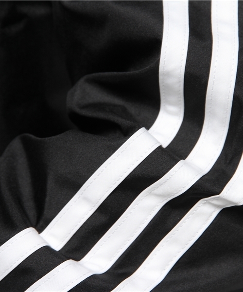 adidas（アディダス）の「【adicolor】 ウインドブレーカー [CALIFORNIA WINDBREAKER]（ナイロンジャケット・メンズ・ブラック/ブルー・X-SMALL/X-LARGE/LARGE/SMALL/XX-LARGE/MEDIUM）」の11枚目の写真