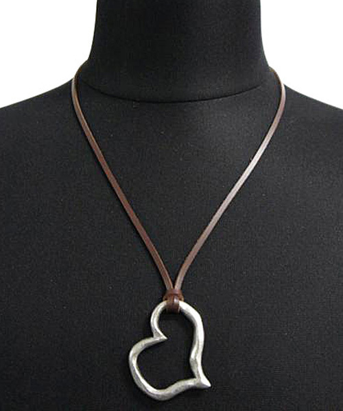 8(eight)(エイト)の「革紐 ネックレス(ネックレス・メンズ・その他/シルバー/ゴールド/その他1/その他2/その他3・FREE)」の7枚目の写真