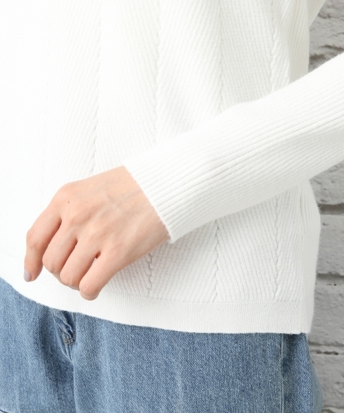 LEPSIM（レプシィム）の「14Gバイヤスヘンケイネックプルオーバー　740634（ニット/セーター・レディース・ブラック/オフホワイト/トップグレー・MEDIUM/LARGE）」の7枚目の写真