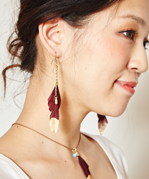 チャイハネ(チャイハネ)の「【チャイハネ】ディップフェザーピアス(ピアス(両耳用)・レディース・コーラル/ターコイズブルー/ブルー/ピンク/ブラウン・FREE)」の2枚目の写真