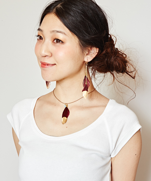 チャイハネ(チャイハネ)の「【チャイハネ】ディップフェザーピアス(ピアス(両耳用)・レディース・コーラル/ターコイズブルー/ブルー/ピンク/ブラウン・FREE)」の13枚目の写真