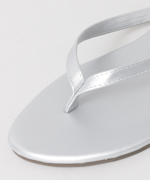 URBAN RESEARCH（アーバンリサーチ）の「 UR タウンビーチサンダル（ビーチサンダル・レディース・シルバー/ブラック/ゴールド・38/36/37/35）」の9枚目の写真