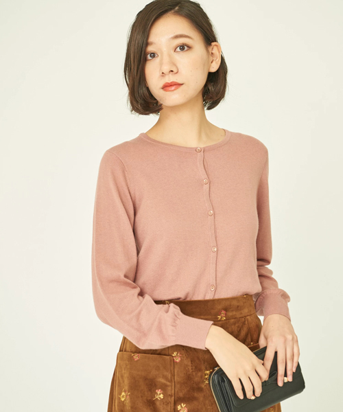 earth music&ecology（アースミュージックアンドエコロジー）の「ガンガンカーディガン クルーネック（カーディガン/ボレロ・レディース・ブラック/ブルーグリーン/ピンクベージュ/アイボリー/スモークピンク/グレイッシュベージュ/サックスブルー/マスタード/パープル/レッド/ブルー/ライトグレー・M/L/S）」の10枚目の写真