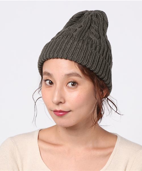 JABURO（ジャブロー）の「JABURO ケーブルニットキャップ ACRYL CABLE WATCH（ニットキャップ/ビーニー・レディース・ブラック/ダークグリーン/ネイビー/グレー/レッド/オフホワイト/オリーブ/グリーン/マスタード/ブルー系その他/ピンク系その他/ロイヤルブルー/ワイン/チャコール・FREE）」の5枚目の写真