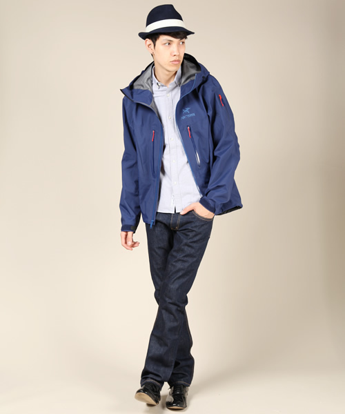 BEAMS（ビームス）の「□ARC'TERYX / ALPHA SV（マウンテンパーカー・メンズ・ブラック/ブルー系その他・X-SMALL/SMALL/MEDIUM/LARGE）」の5枚目の写真