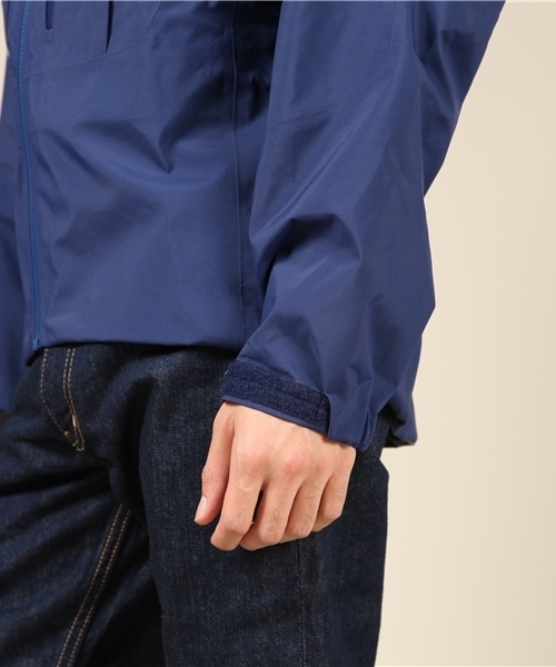 BEAMS（ビームス）の「□ARC'TERYX / ALPHA SV（マウンテンパーカー・メンズ・ブラック/ブルー系その他・X-SMALL/SMALL/MEDIUM/LARGE）」の10枚目の写真